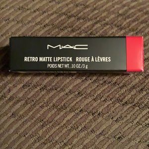 MAC Ruby Woo Retro Matte Lipstick